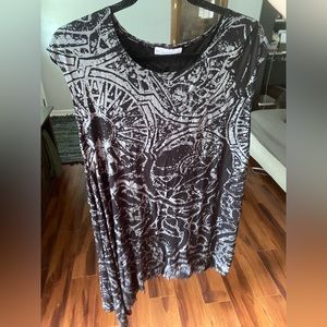 Size XL, Black and silver dress, flows to one side